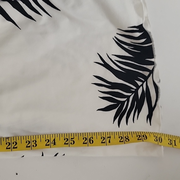 PUBLIK Palm Print pull on flare polyester spandex pants, sz Large - Picture 9 of 9